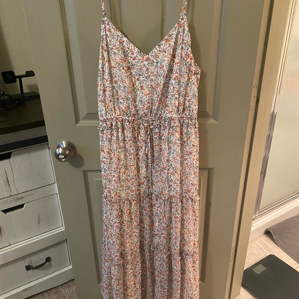 Lulu’s floral print maxi dress